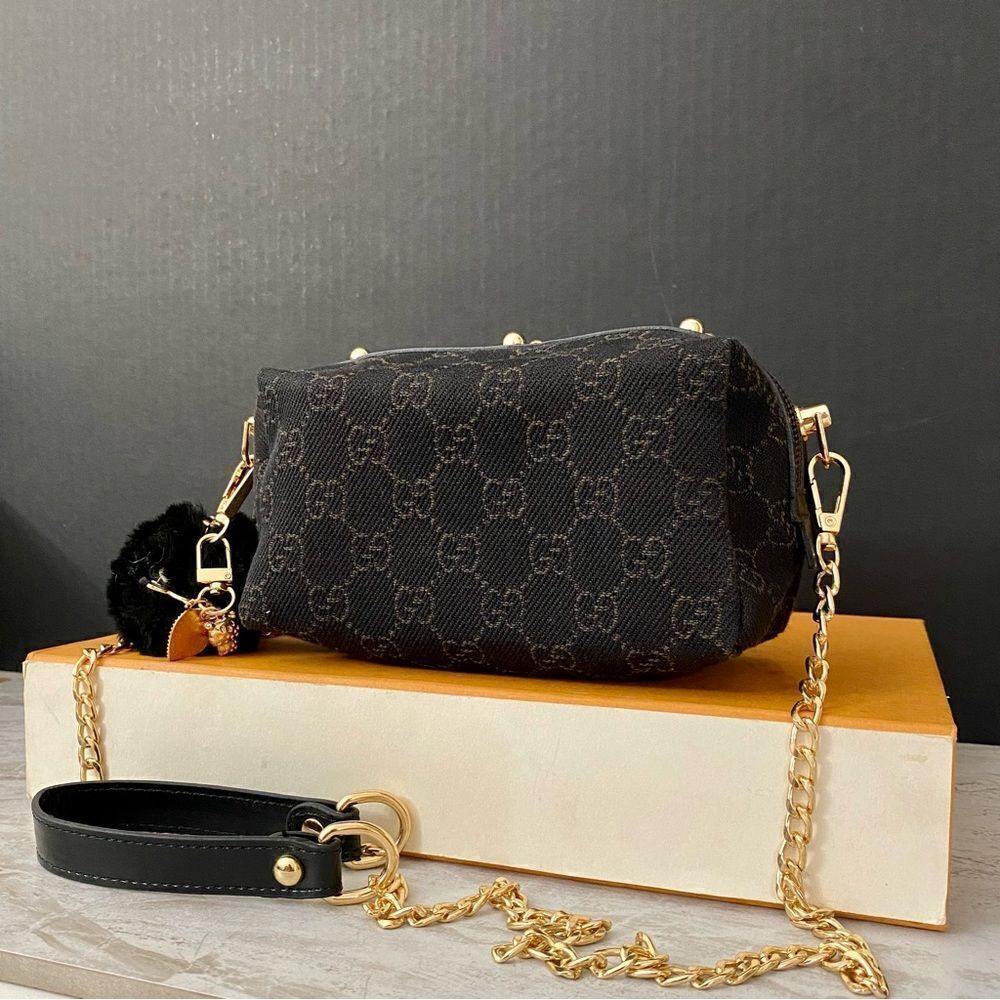 GUCCI GG Canvas Leather Pouch to Crossbody Shoulder Bag 💼 Coffee Brown